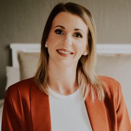 Melissa Stoltz