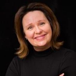 Cecilia Naude