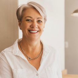 Martie Breitenbach