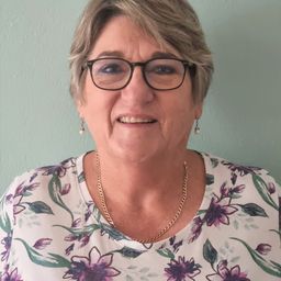 Lorraine Thomas