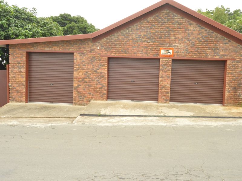 Upmarked House - Photo 1