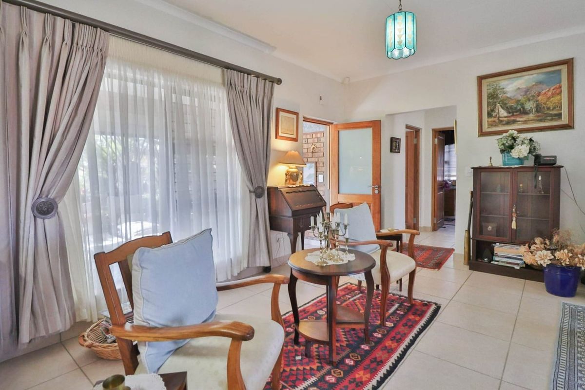 Exceptional Value Home in Bateleur Lifestyle Estate – Lowveld Living at Its Best - Photo 5