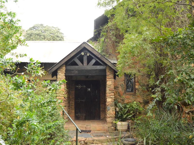 Historical Family Home - Photo 8
