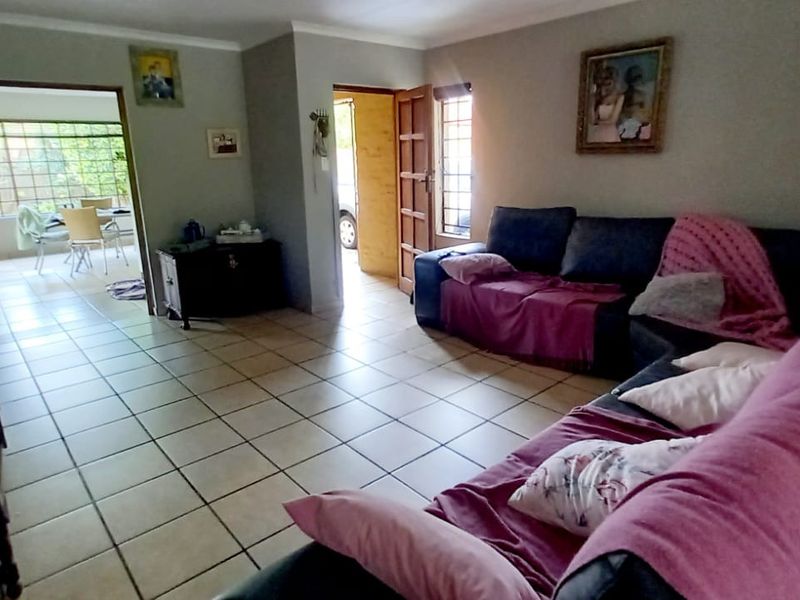 House For Sale In Pretoria - Photo 10