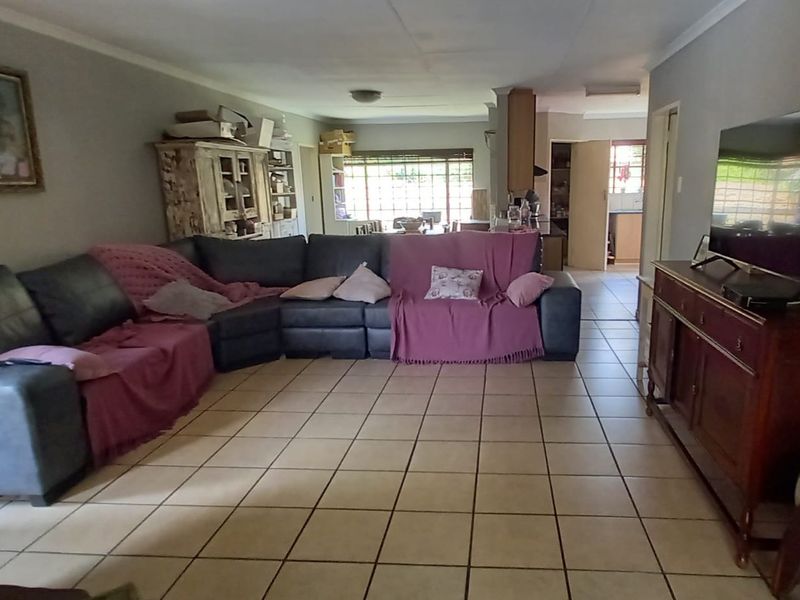 House For Sale In Pretoria - Photo 7