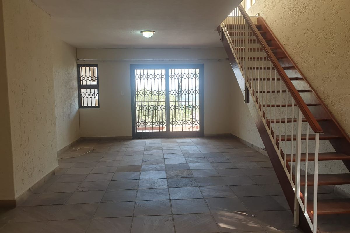 Townhouse Rental Monthly In Pretoria - Photo 5