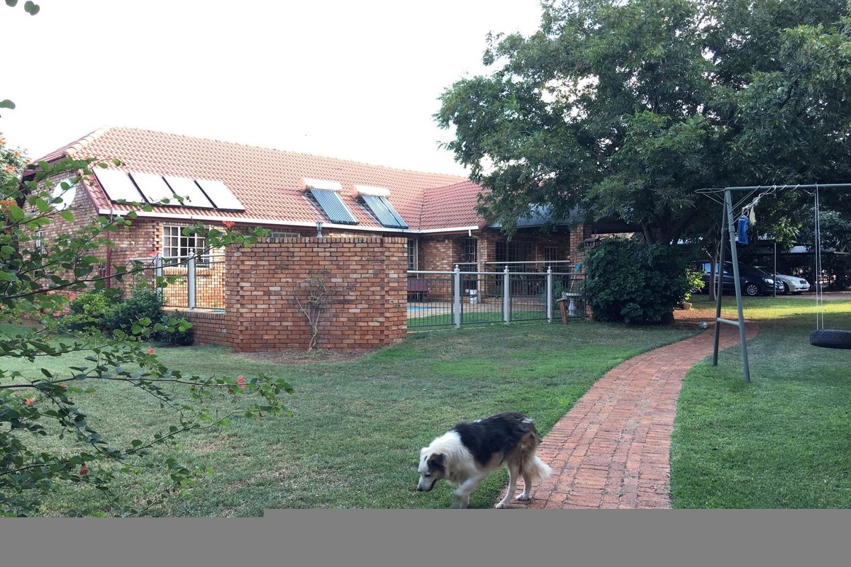 'Plot In Heatherdale for Sale’
Price R3 547 000 - Photo 5