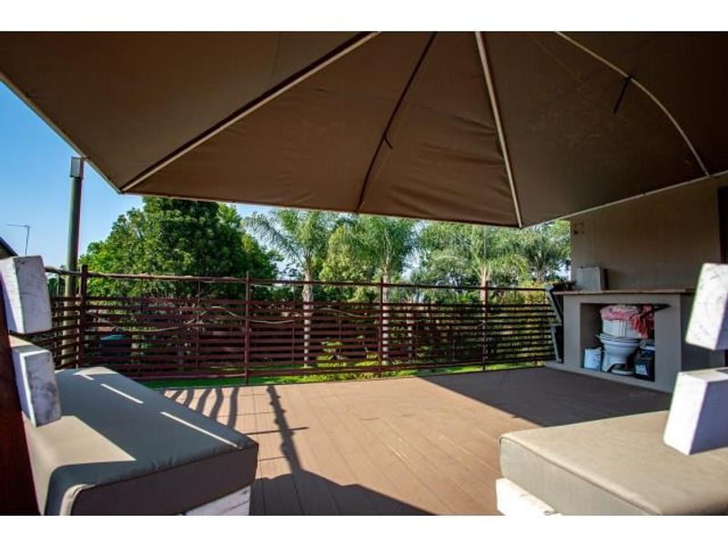 House For Sale in Florauna - Photo 7