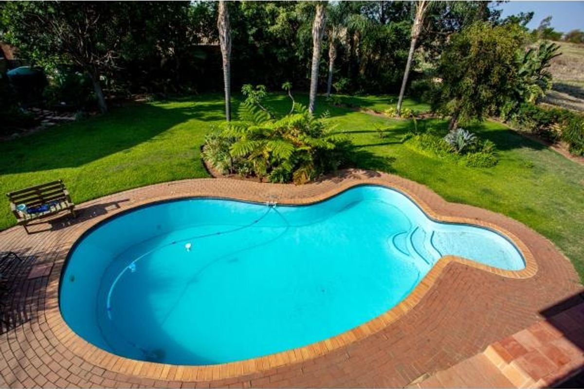 House For Sale in Florauna - Photo 5