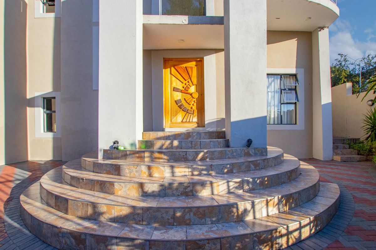Stunning home for sale in Florauna. - Photo 2