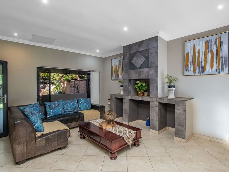 Stunning home for sale in Florauna. - Photo 10