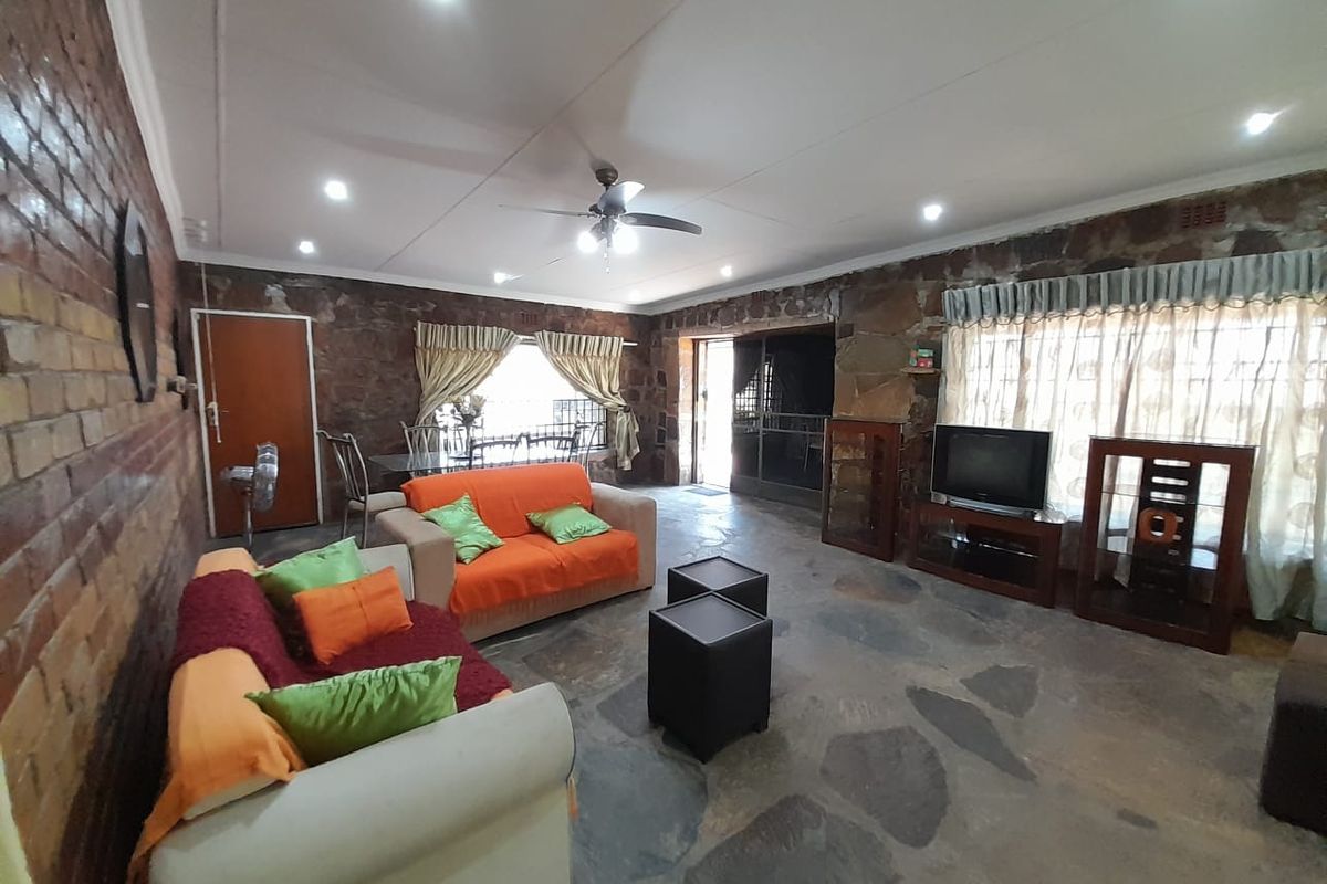 Smallholding For Sale In Pretoria - Photo 3