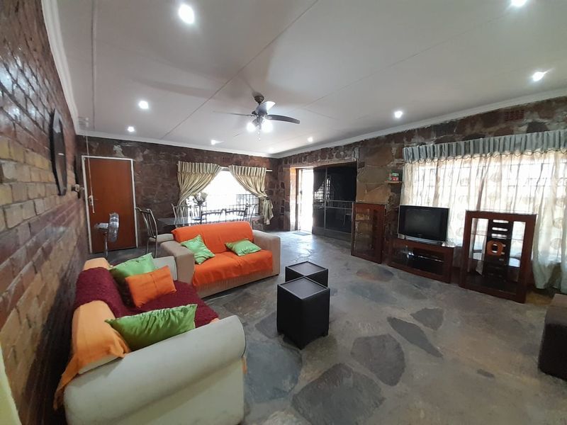 Smallholding For Sale In Pretoria - Photo 3