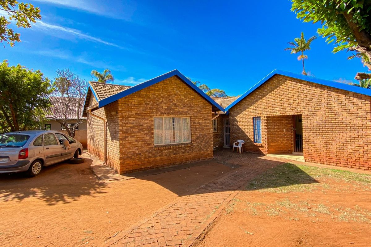 House For Sale In Pretoria - Photo 3