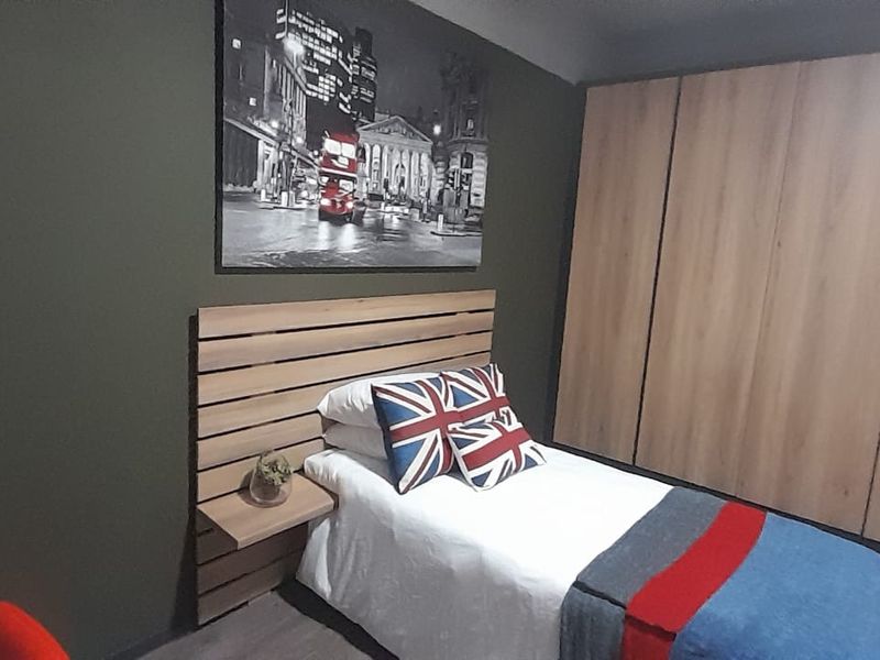 MODERN AND NEW UPMARKET DEVELOPMENT IN MENLO PARK - Photo 4