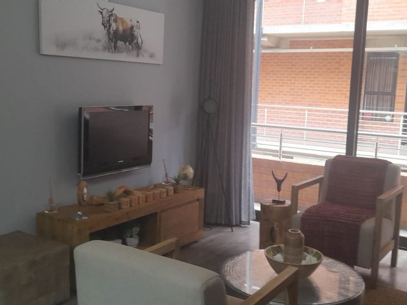 MODERN AND NEW UPMARKET DEVELOPMENT IN MENLO PARK - Photo 2