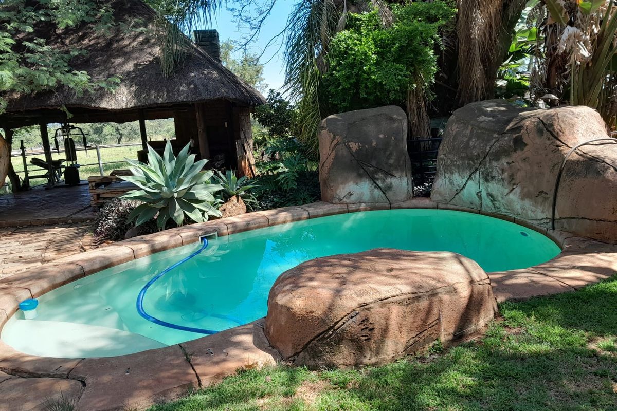 Smallholding For Sale In Pretoria - Photo 3