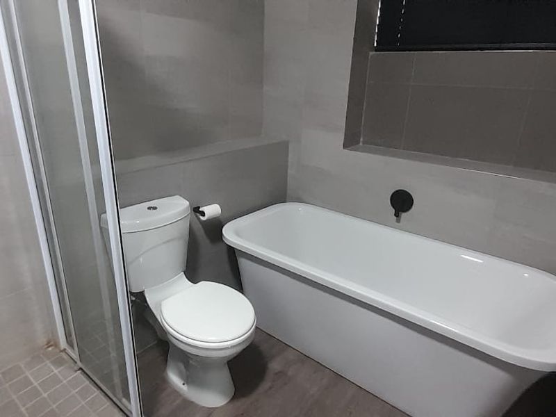 MODERN AND NEW UPMARKET DEVELOPMENT IN MENLO PARK - Photo 6