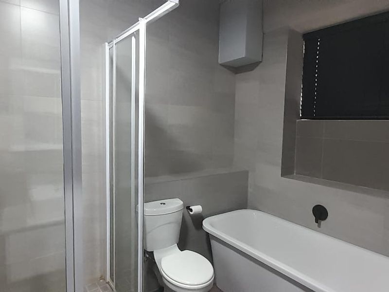 MODERN AND NEW UPMARKET DEVELOPMENT IN MENLO PARK - Photo 5