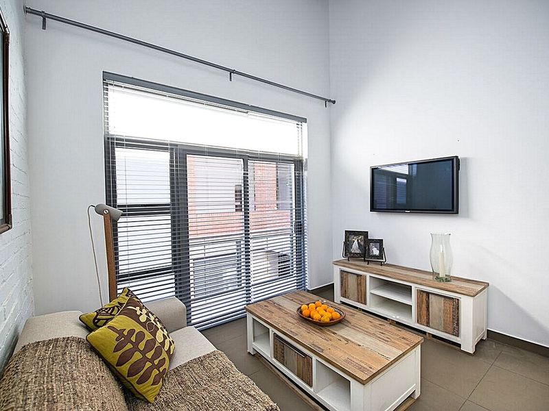 MODERN LOFT APARTMENT FOR SALE OPPOSITE LOFTUS - Photo 4