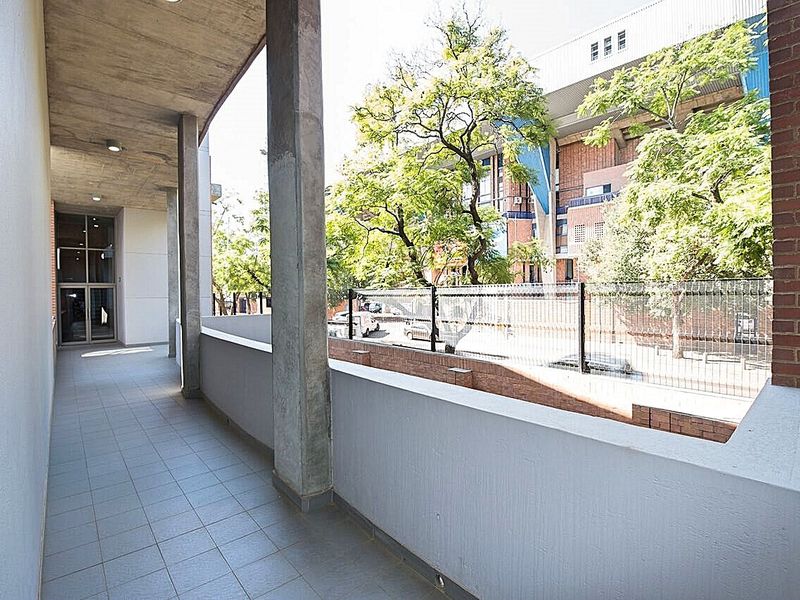MODERN LOFT APARTMENT FOR SALE OPPOSITE LOFTUS - Photo 3