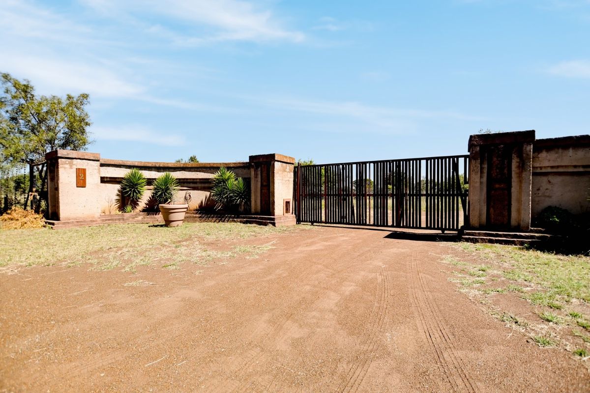 House For Sale In Pretoria - Photo 3