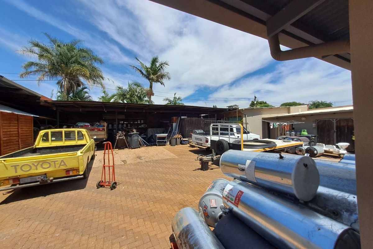 House For Sale In Pretoria - Photo 3