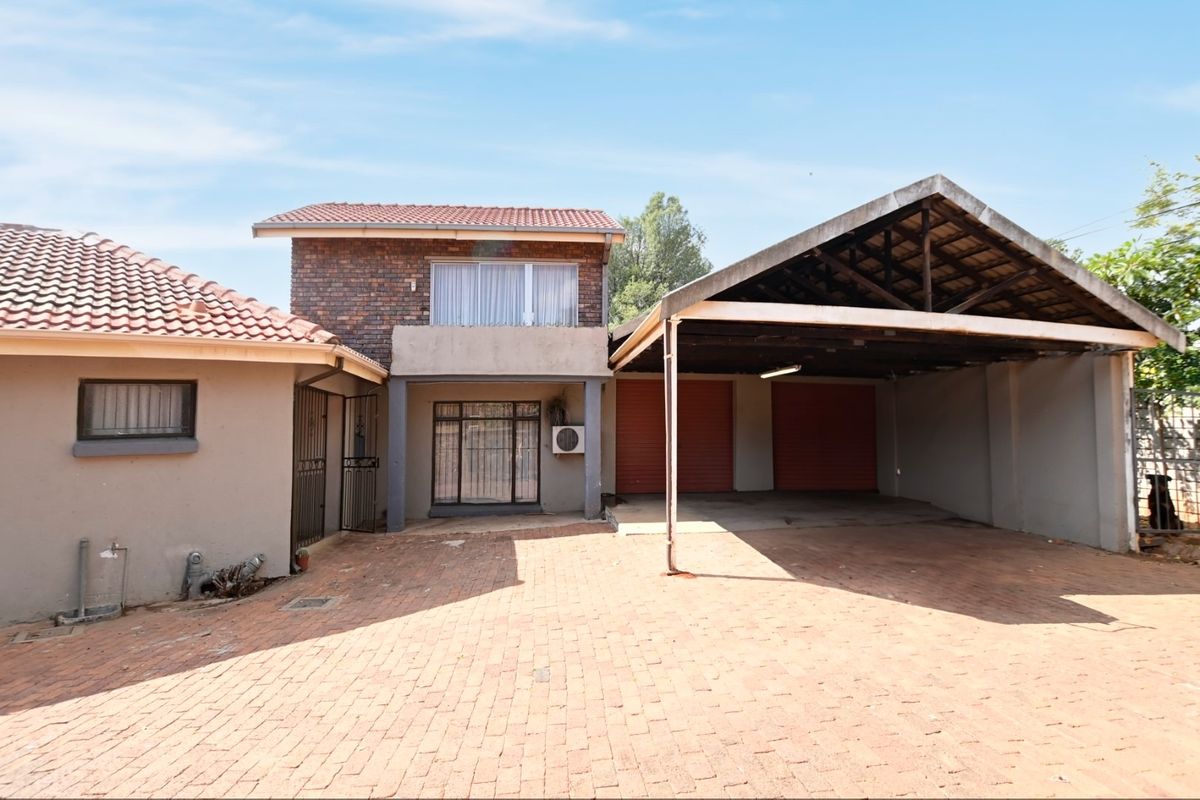 House for Sale in Amandasig - Photo 2