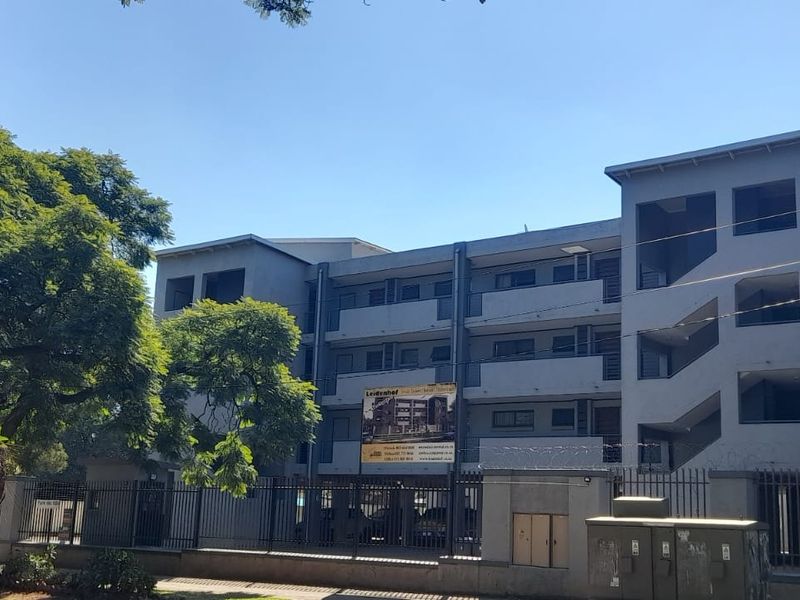 MODERN AND WELL MAINTAINED APARTMENT IN HATFIELD - Photo 10