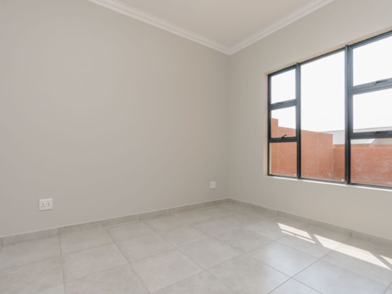 BUSHWILLOW. BRAND NEW MODERN FAMILY SIMPLEX IN SIX FOUNTAINS - Photo 10