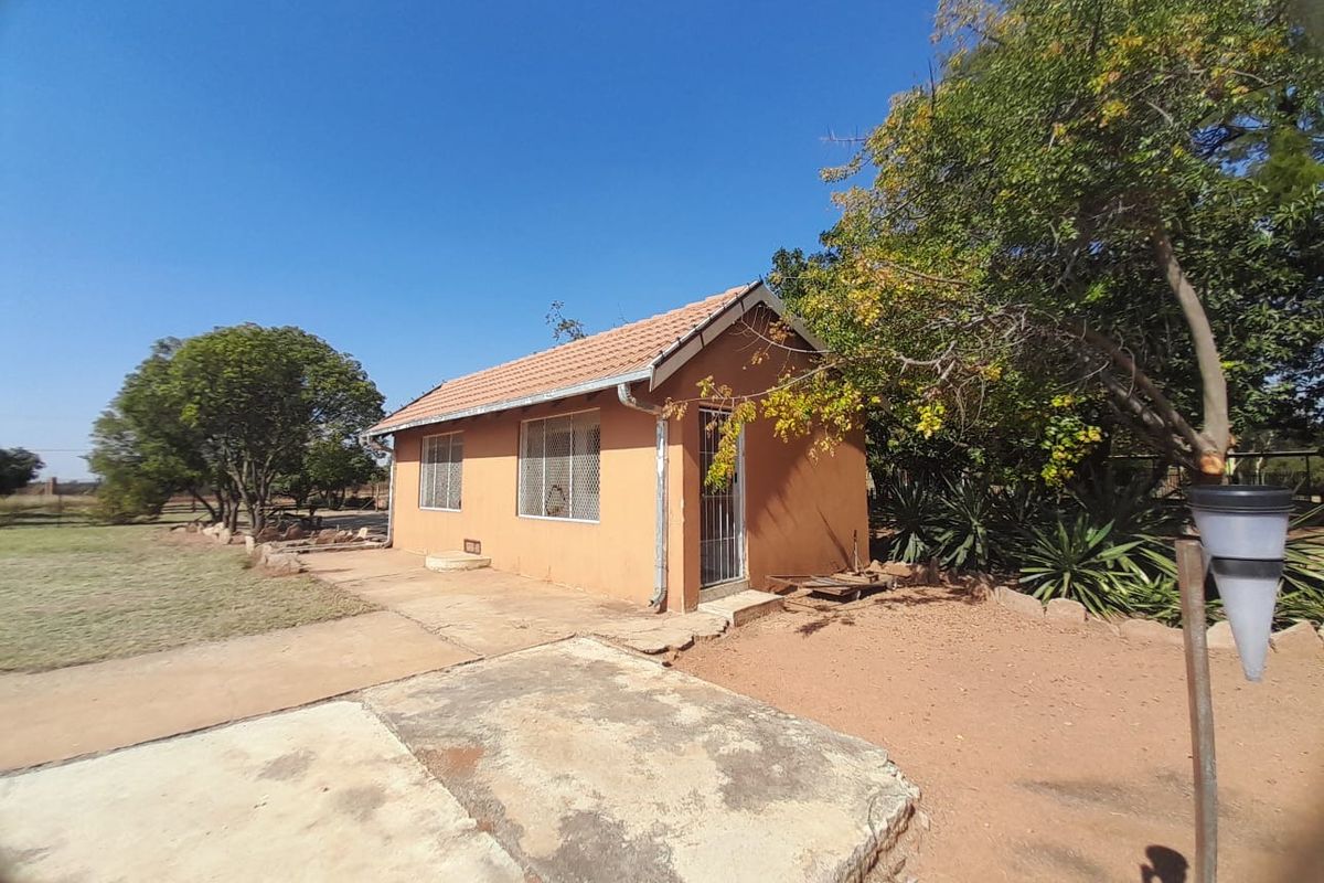 Smallholding For Sale In Pretoria - Photo 5