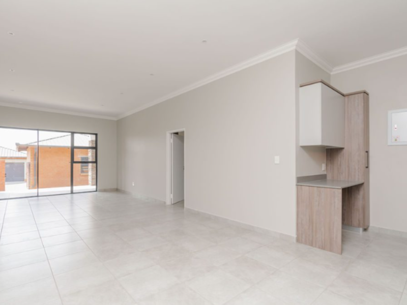 BUSHWILLOW. BRAND NEW MODERN FAMILY SIMPLEX IN SIX FOUNTAINS. - Photo 7