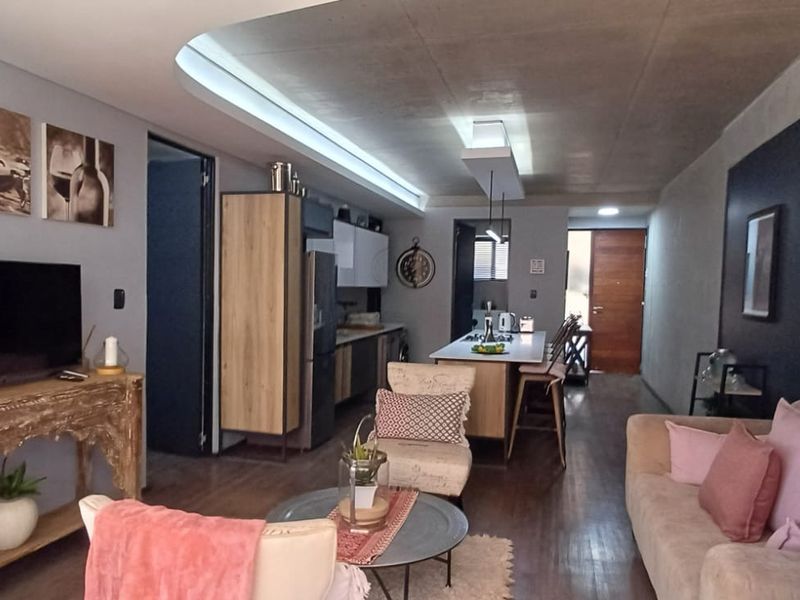 2 bed, 2 bathroom apartment for sale in Menlo Park. - Photo 5