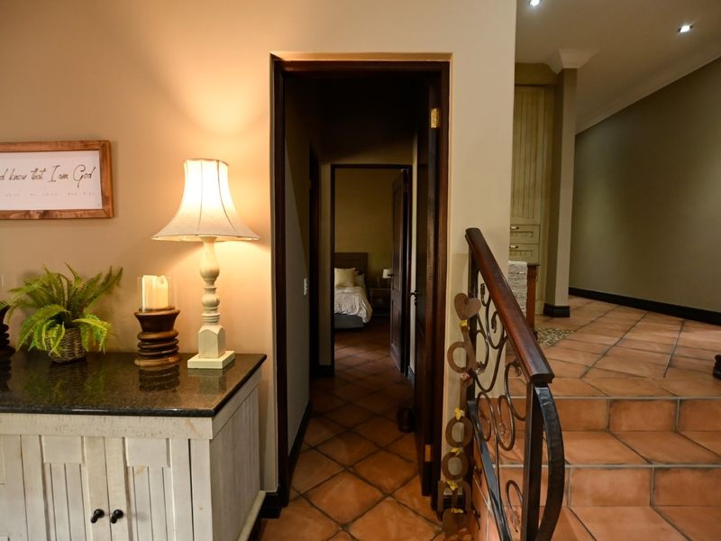 Discover the Ultimate in Comfort, Luxury, and Style – Your Dream Family Home Awaits in Sable Hills - Photo 5