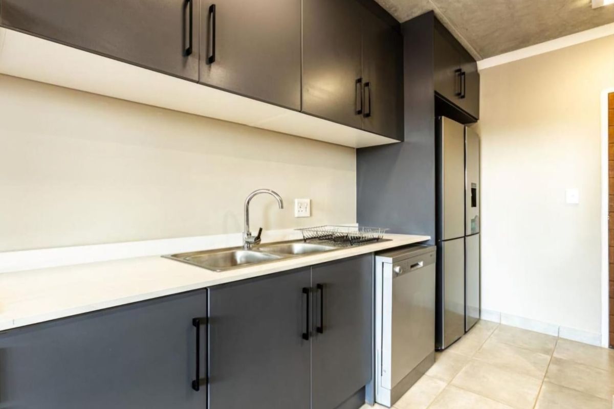 Duplex For Sale In Pretoria - Photo 4