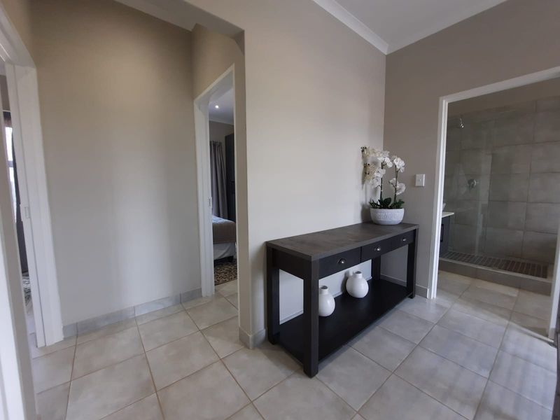 Duplex For Sale In Pretoria - Photo 9