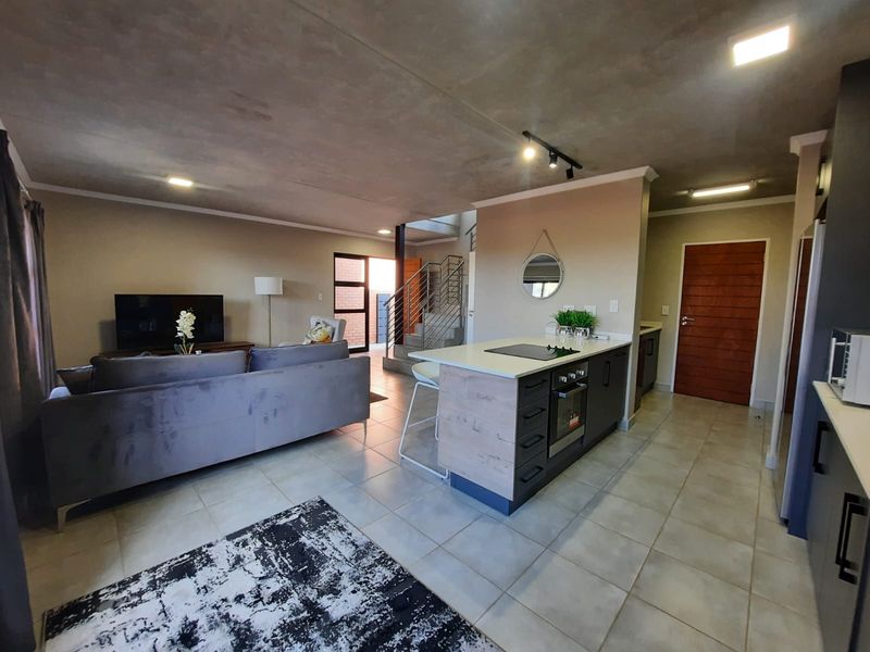 Duplex For Sale In Pretoria - Photo 7