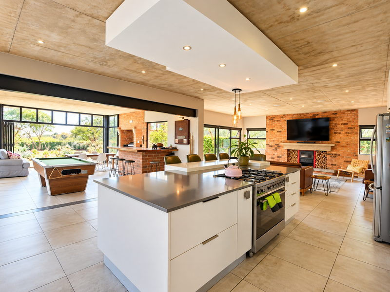 The Ultimate Family Lifestyle | Luxury 5 Bedroom Home with Pool & Entertainment Areas. - Photo 10