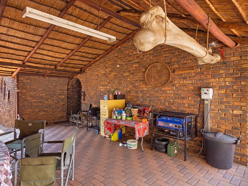 House For Sale In Akasia - Photo 2