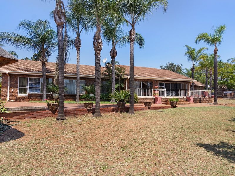 House For Sale In Akasia - Photo 6