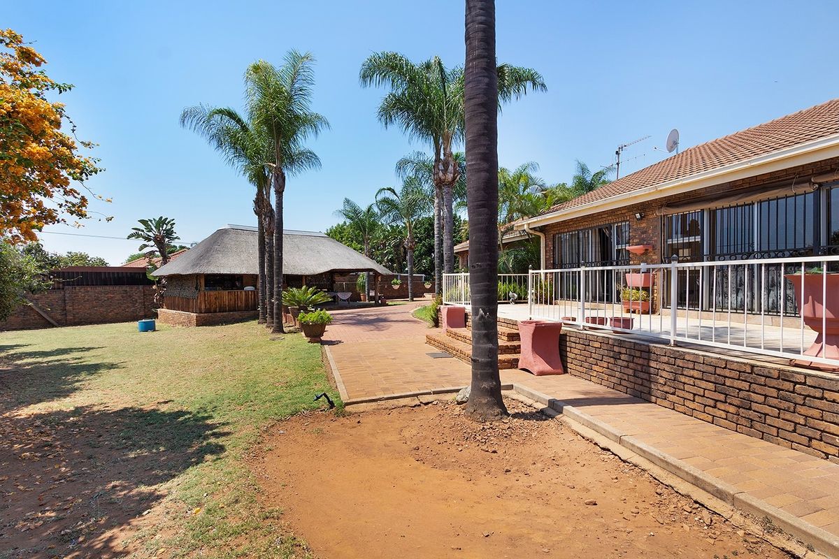 House For Sale In Akasia - Photo 4