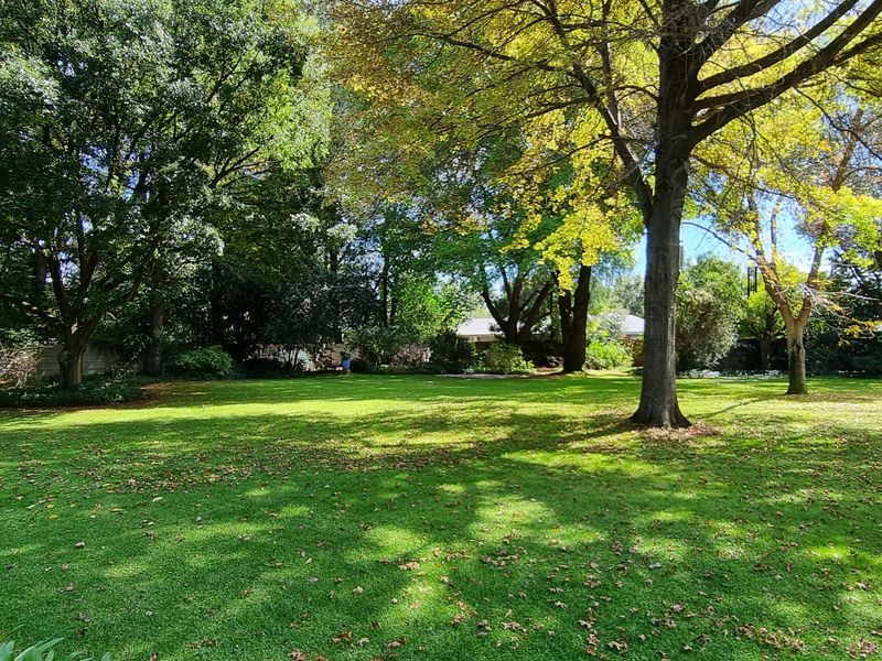 Semi face brick, 5-bedroom house in Henley on Klip - Photo 9