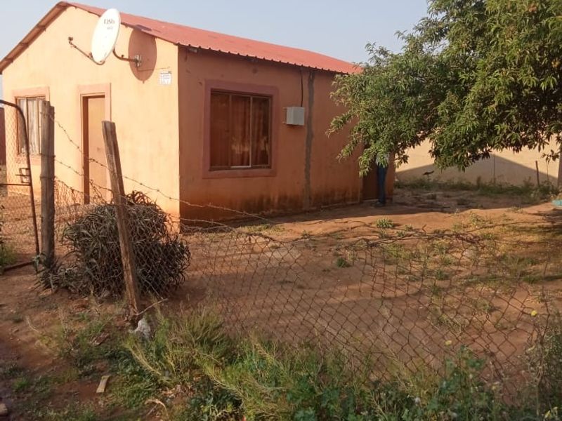 House For Sale In Evaton - Photo 3