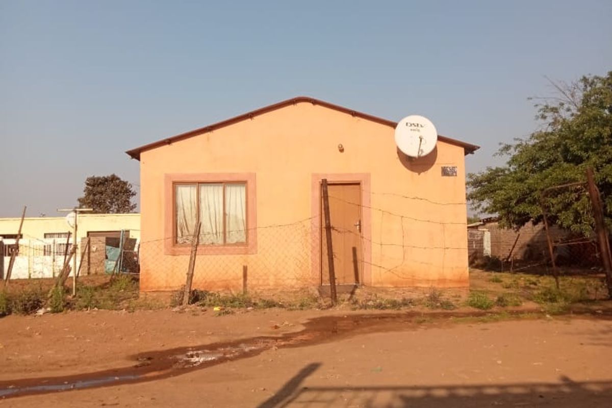 House For Sale In Evaton - Photo 2