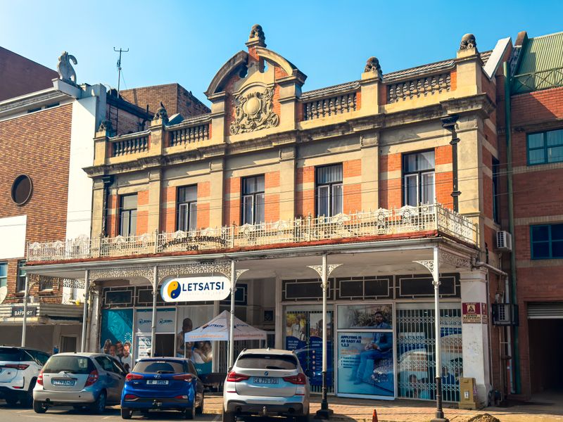 Distinguished Commercial Property For Sale with Prime Exposure & Secure Parking!!! - Photo 9