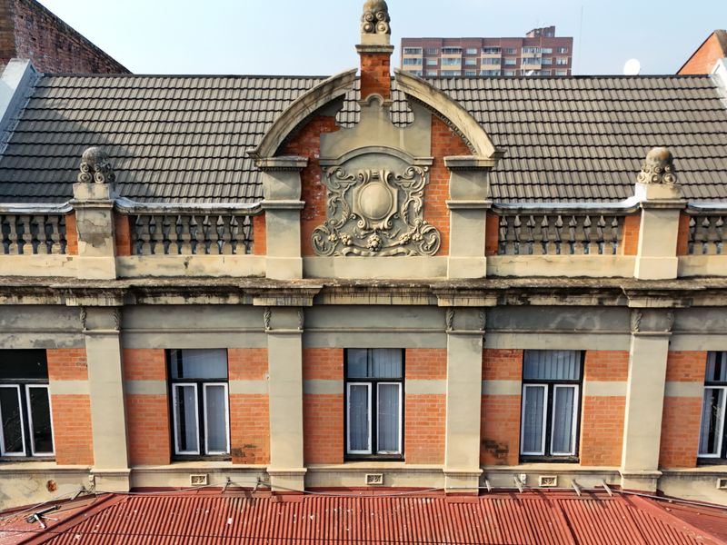 Distinguished Commercial Property For Sale with Prime Exposure & Secure Parking!!! - Photo 6