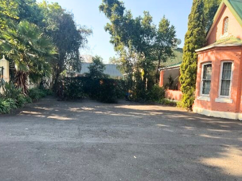 Unlock Opportunity with 793m2 of Prime Office Space in Pietermaritzburg Central!!! - Photo 3