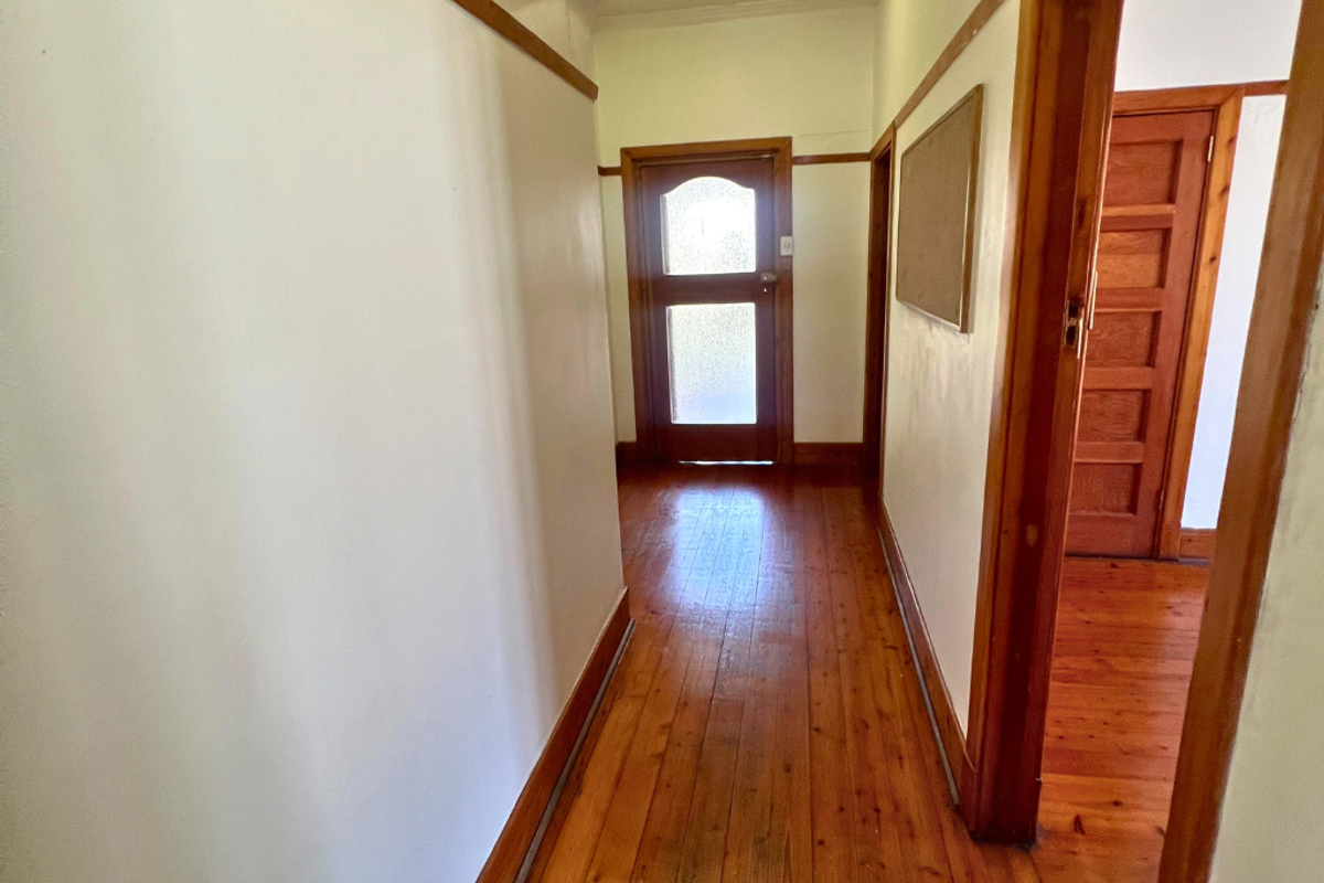 Prime Investment Opportunity in Scottsville, perfectly positioned for student accommodation!!! - Photo 5