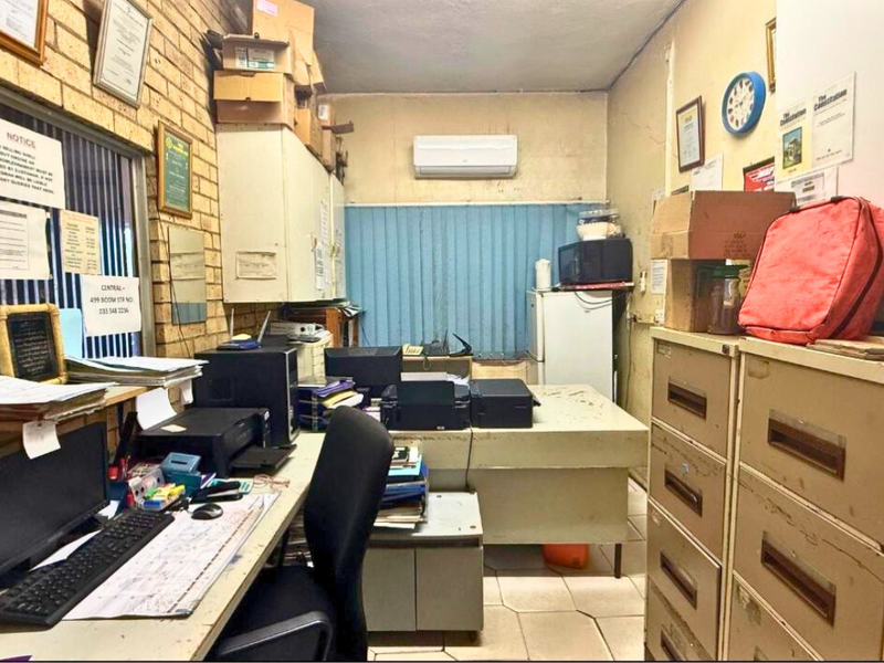 Prime 1 747m2 Commercial Property for Sale in Pietermaritzburg Central, Ideal Investment!!! - Photo 9