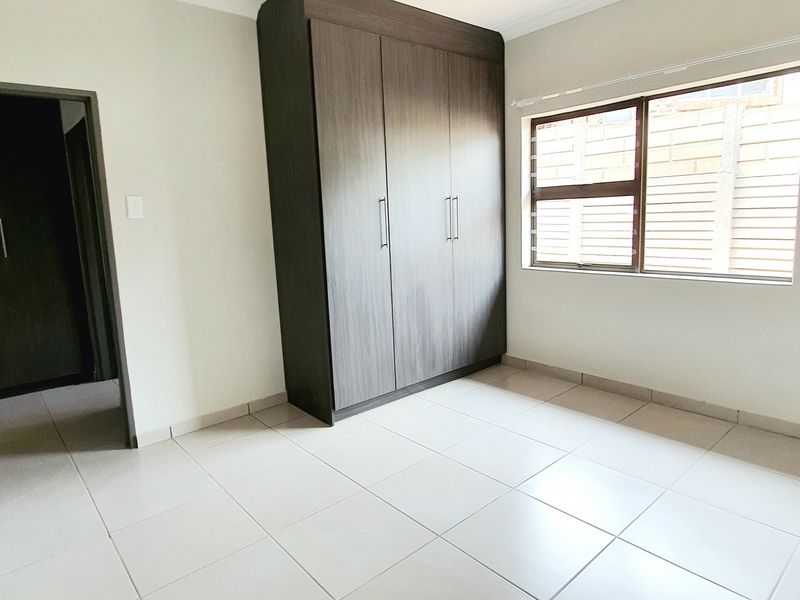 Stylish 3 bedrooms to rent in Louis Trichardt - Photo 5